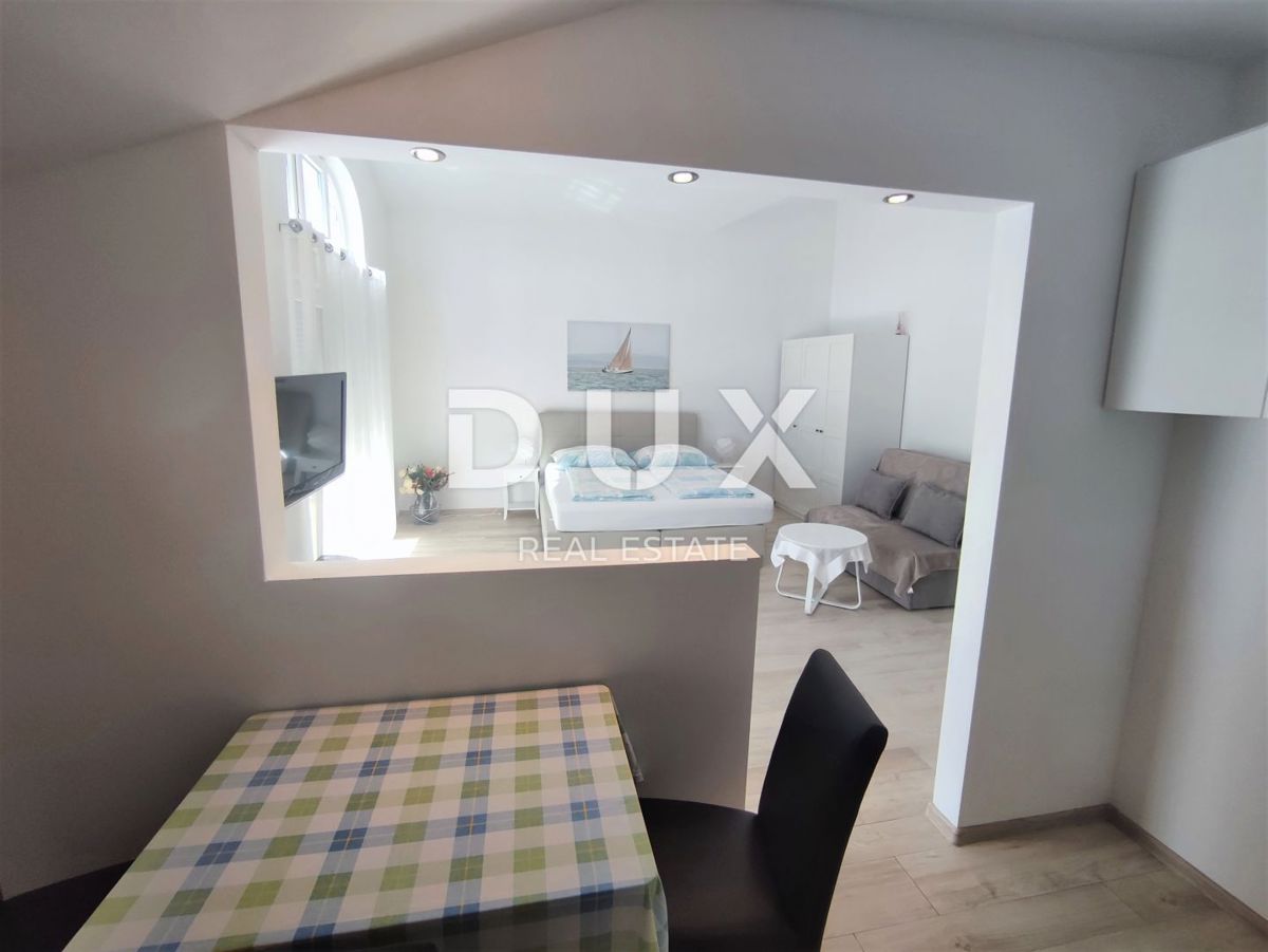 ISTRIA, VALBANDON - Casa con appartamenti vicino al mare con 7 appartamenti e un grande giardino