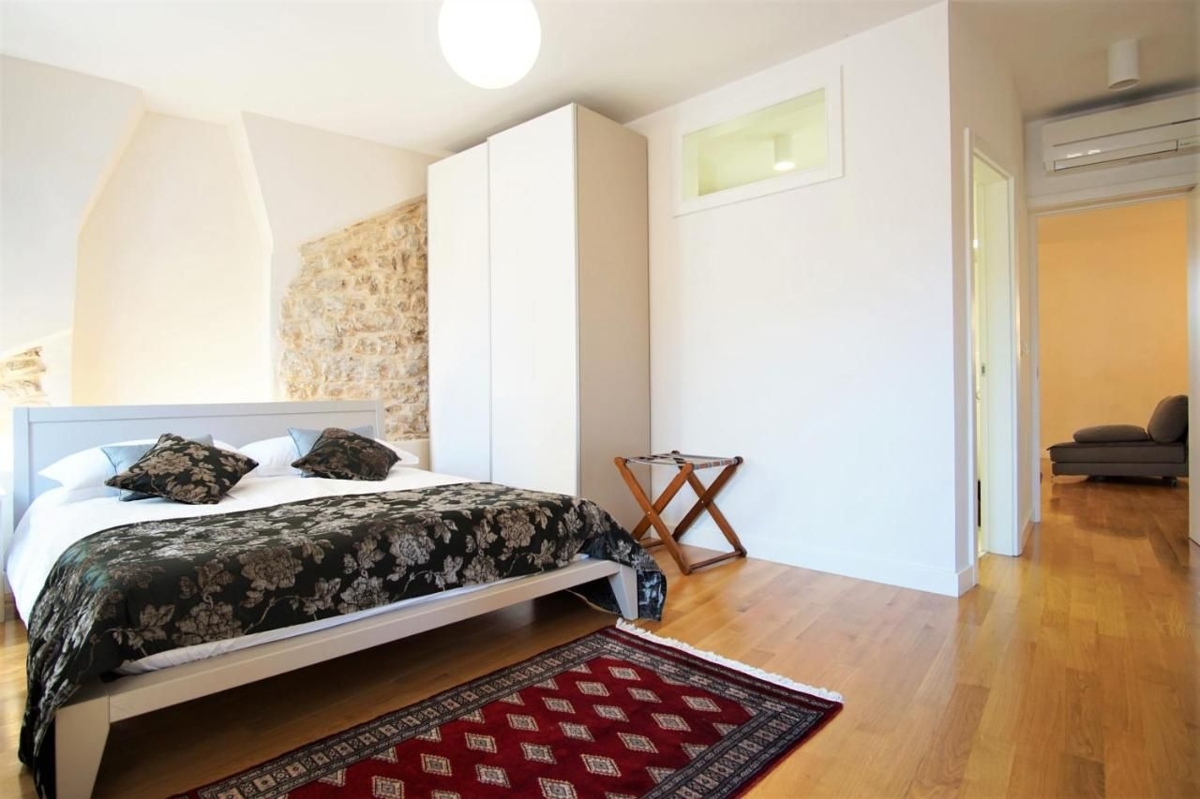 ISTRIA, BALE - Bellissima casa in pietra con dettagli architettonici moderni!