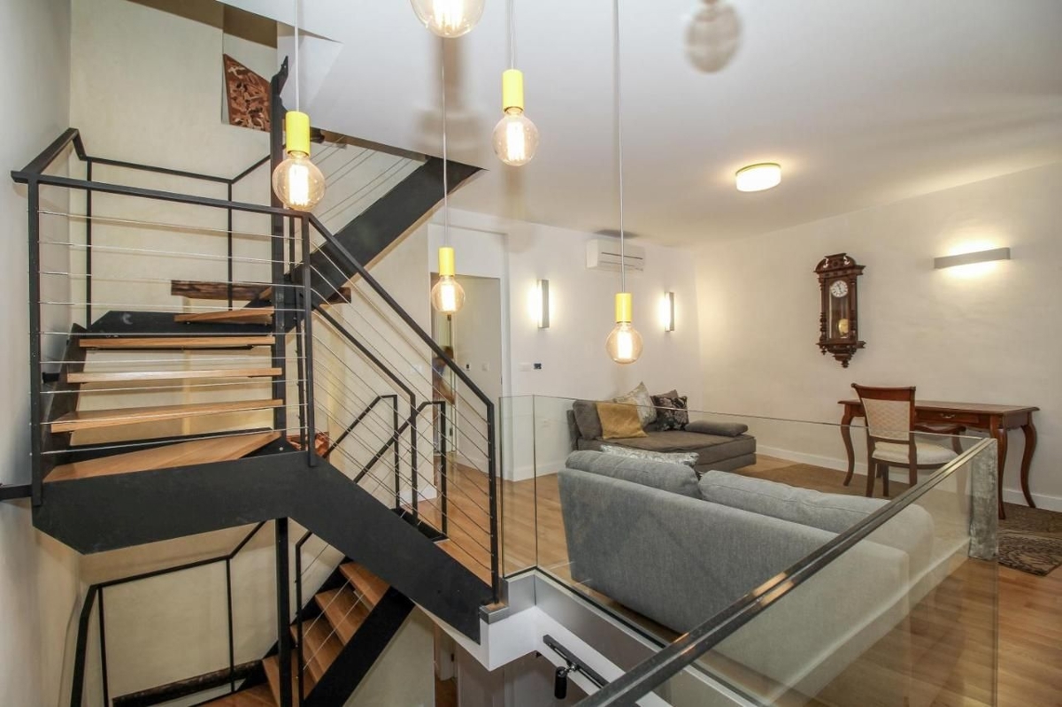 ISTRIA, BALE - Bellissima casa in pietra con dettagli architettonici moderni!