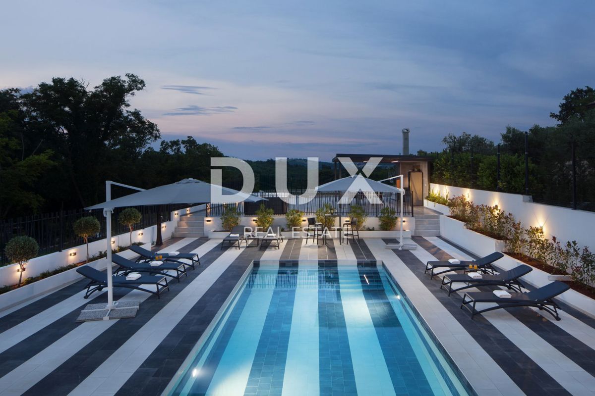 ISTRIA, VRSAR (dintorni) - Villa di lusso con campo da tennis, piscina e vista mare