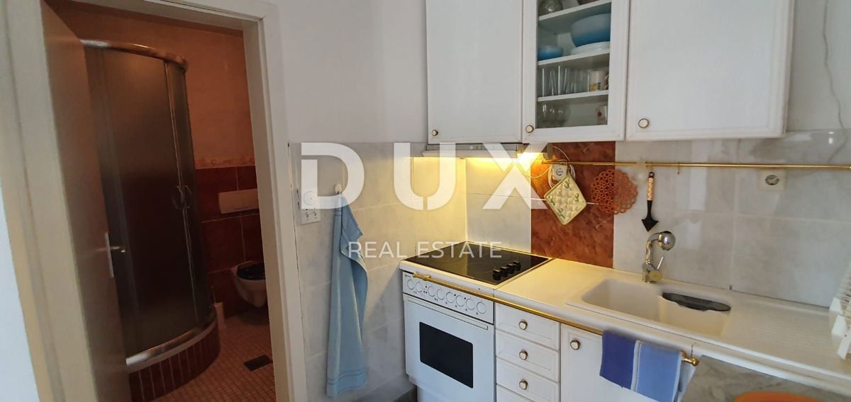 NOVI VINODOLSKI - casa in zona tranquilla con 5 appartamenti