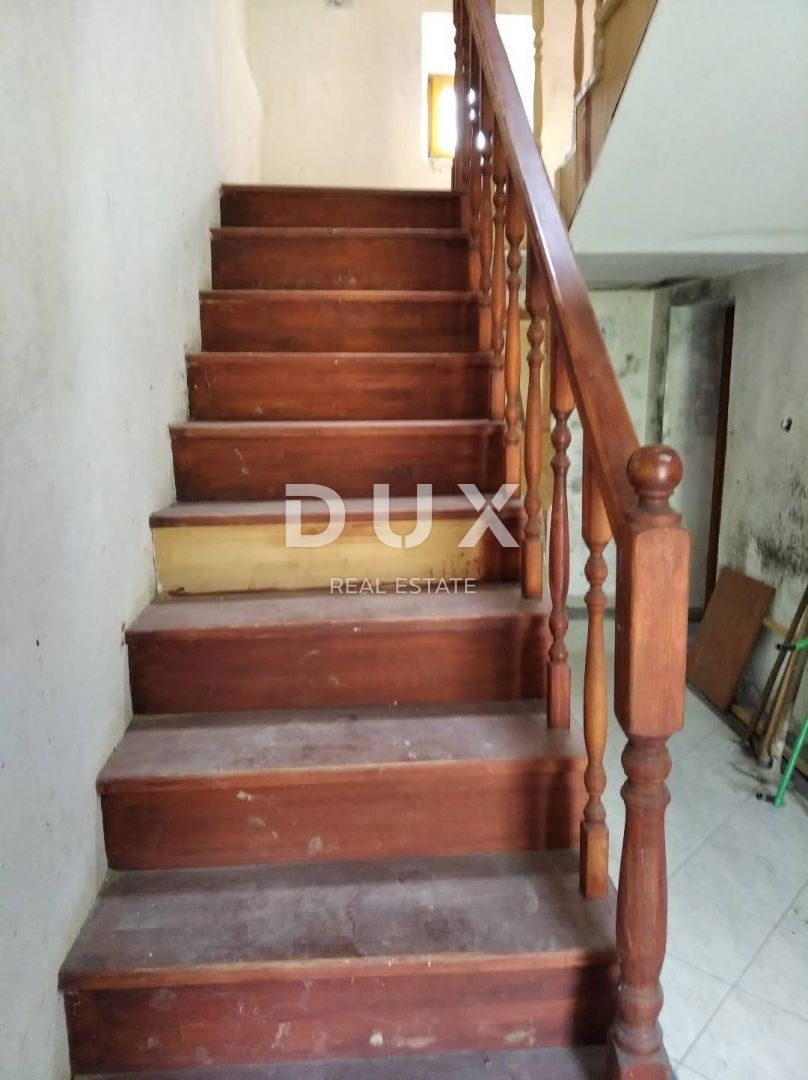CRIKVENICA, DRIVENIK - Casa vicino al lago con giardino di 3850m2