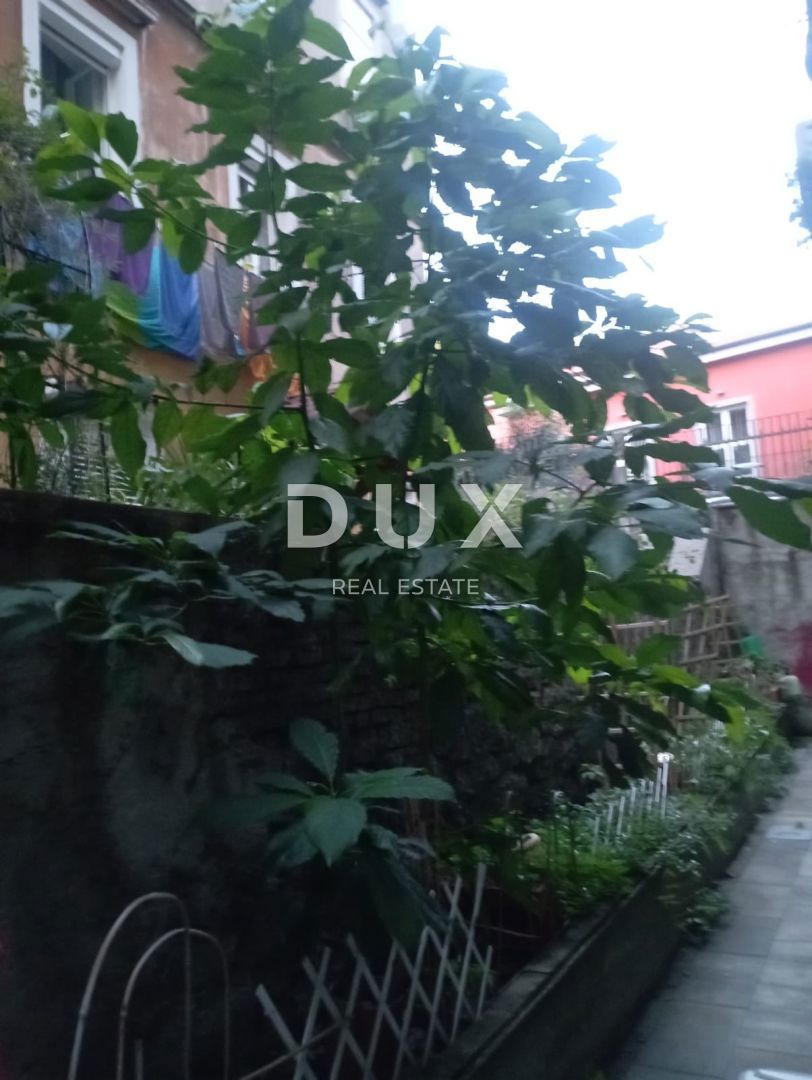 RIJEKA, CENTRO - 3 CAMERE DA LETTO + SOGGIORNO con giardino paesaggistico