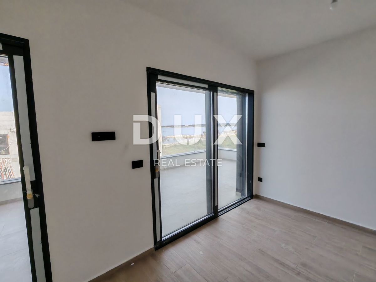 ZADAR, ZATON - Attico di lusso con piscina riscaldata, splendida vista mare, a 30 metri dalla spiaggia! S7