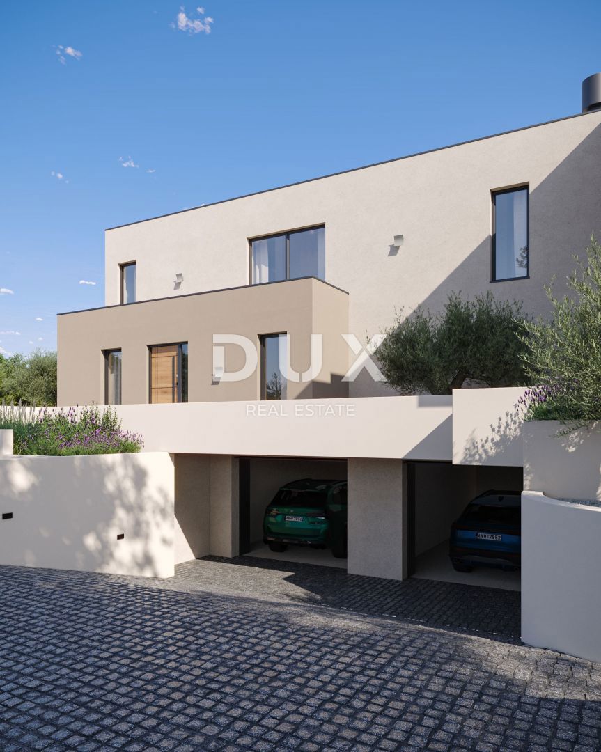 ISTRIA, ROVINJSKO SELO - Villa isolata con garage! A 10 minuti di auto da Rovigno!