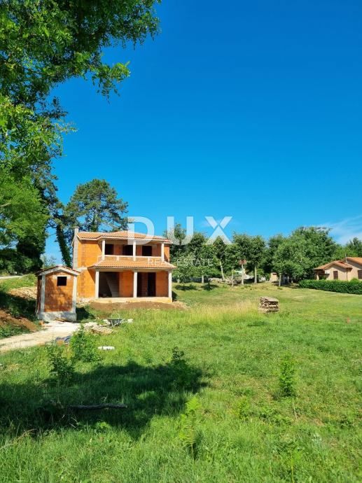 ISTRIA, PAZIN - Casa con piscina nel cuore dell'Istria (IN COSTRUZIONE)