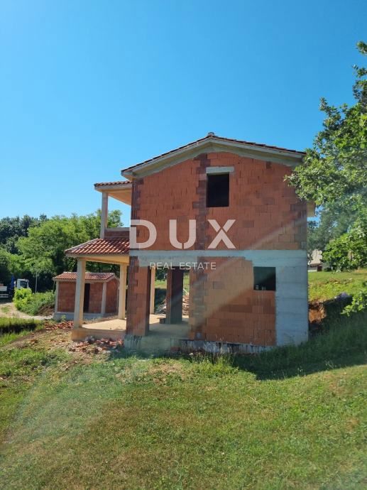 ISTRIA, PAZIN - Casa con piscina nel cuore dell'Istria (IN COSTRUZIONE)