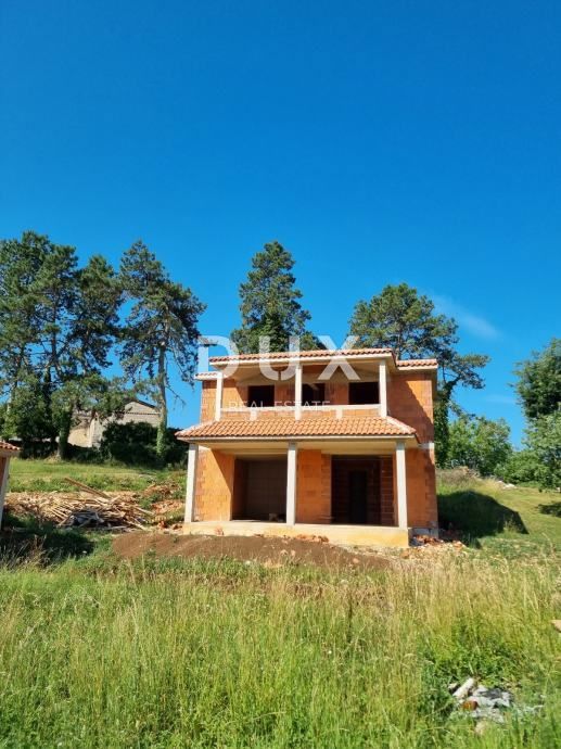 ISTRIA, PAZIN - Casa con piscina nel cuore dell'Istria (IN COSTRUZIONE)