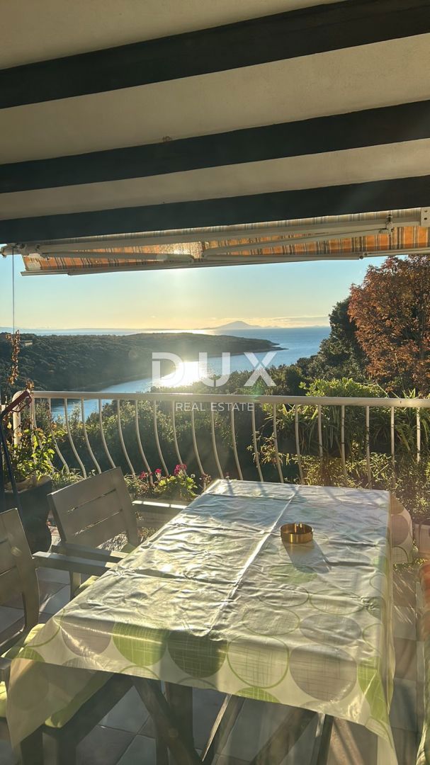 ISTRIA, DUGA UVALA - Monolocale con splendida terrazza - VISTA MARE!!