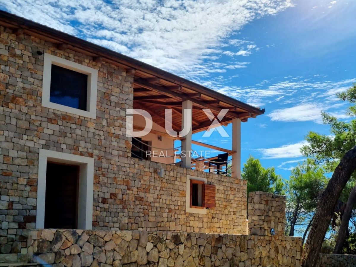 DALMAZIA, TROGIR - Oasi privata sulla spiaggia