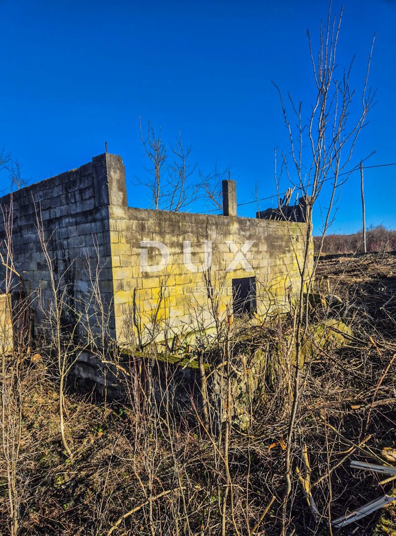 TRŽIĆ TOUNJSKI - Grande appezzamento di terreno con case in rovina - 100.000 m2 in un unico pezzo!