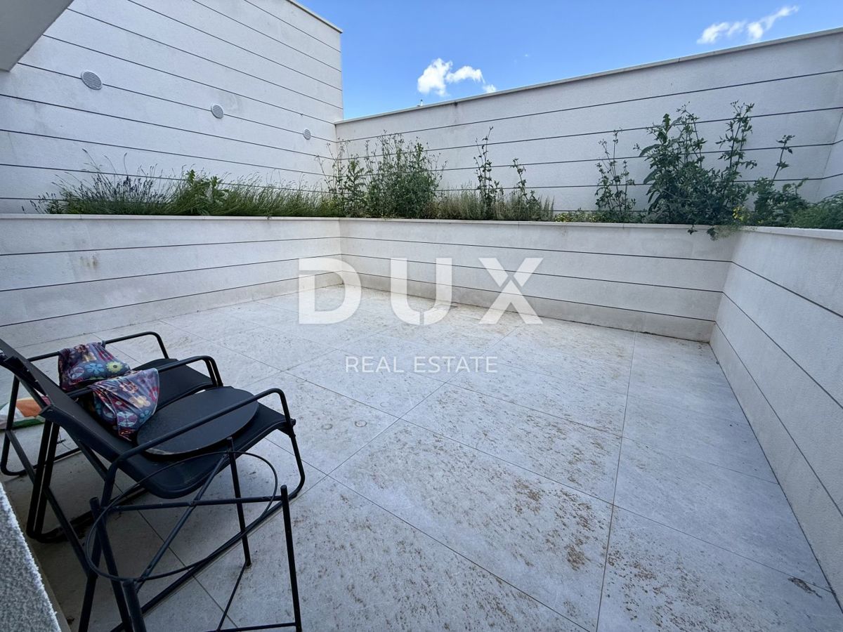 CRIKVENICA - Proprietà esclusiva con piscina e garage!