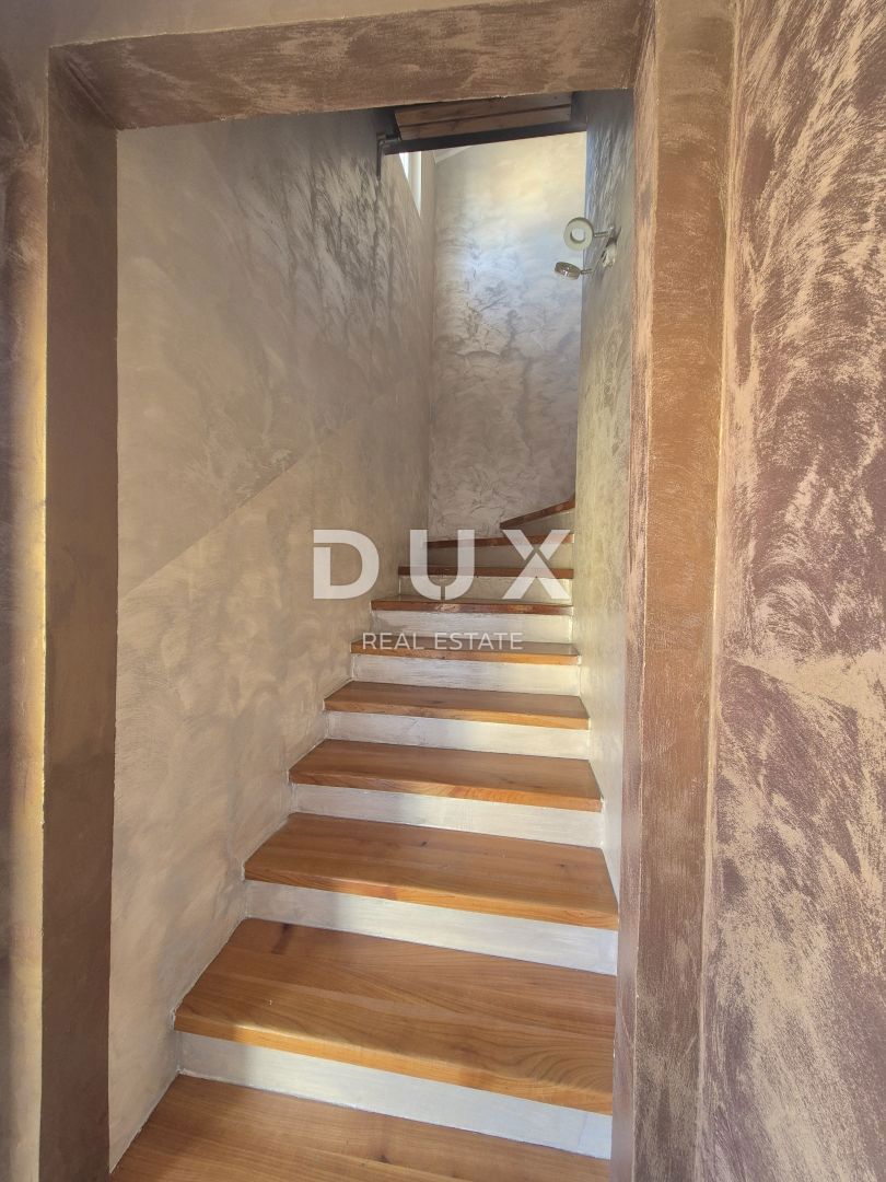 ISTRIA, POMER - Appartamento duplex in una splendida posizione