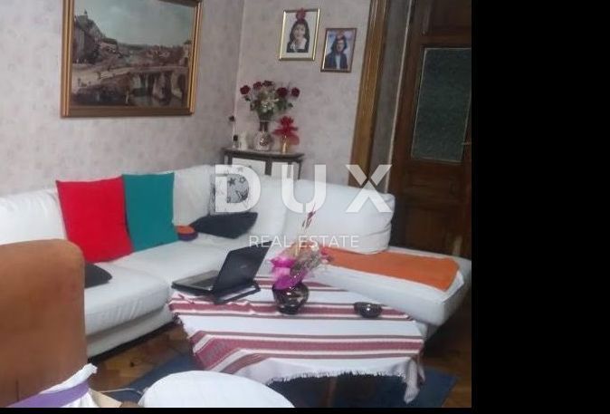 RIJEKA, CENTRO - Appartamento con 3 camere da letto + 1 camera da letto e balcone in pieno centro