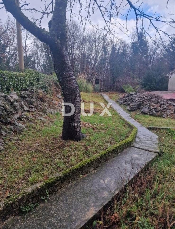 ABBAZIA, MATULJI - casa indipendente con 3 appartamenti con vista mare + ampio giardino in ottima posizione! OPPORTUNITÀ!