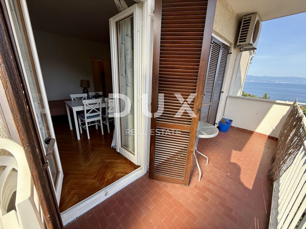 LOVRAN - Bellissimo monolocale con ampia terrazza e vista mare!