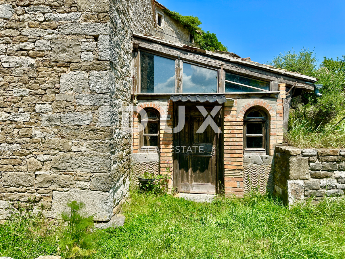 ISTRIA, BUIE - NOVITÀ - Casa d'artista con vista panoramica