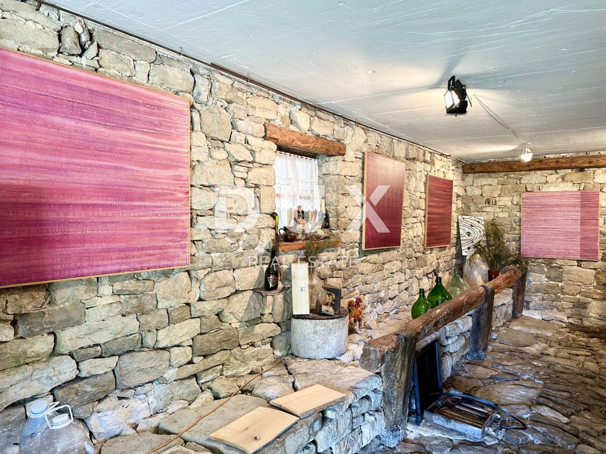 ISTRIA, BUIE - NOVITÀ - Casa d'artista con vista panoramica