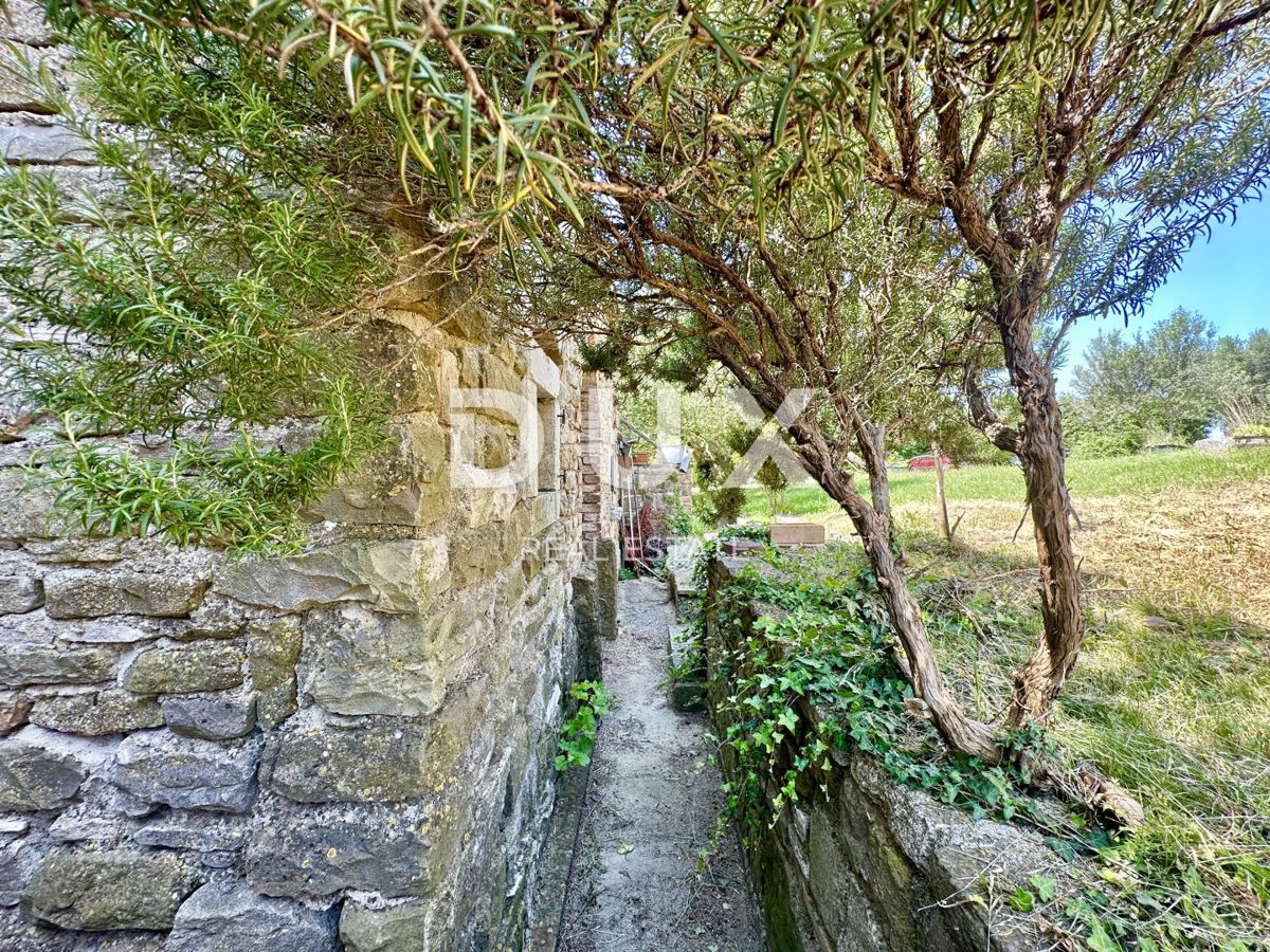 ISTRIA, BUIE - NOVITÀ - Casa d'artista con vista panoramica