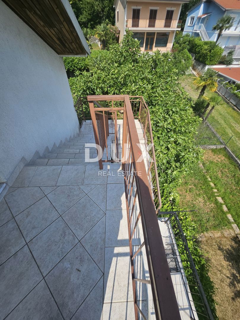 OPATIJA, IKA - 2 appartamenti 143m2 (80m2 + 63m2) piano terra e 2° piano con vista mare + superficie 250m2