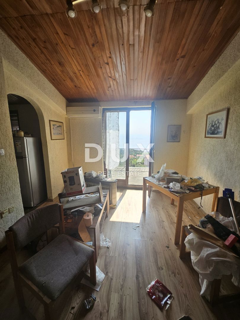 OPATIJA, IKA - 2 appartamenti 143m2 (80m2 + 63m2) piano terra e 2° piano con vista mare + superficie 250m2