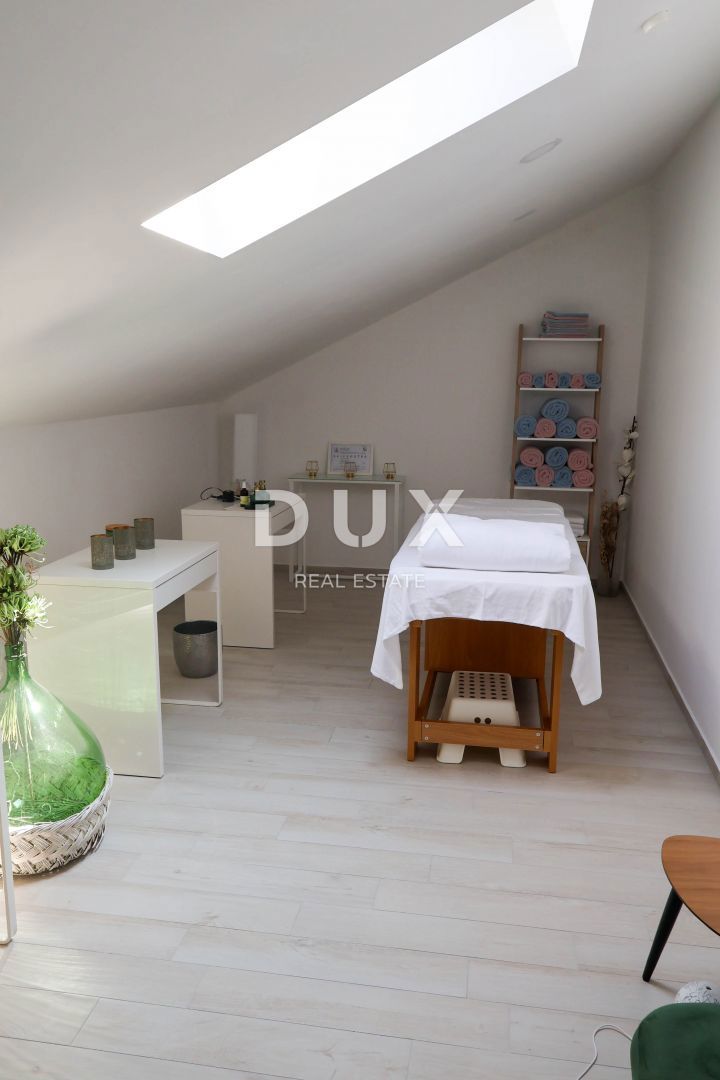 ISOLA DI PAG, PAG - Albergo a conduzione familiare con pensione e attività commerciale consolidata