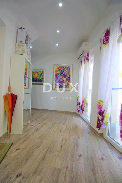 ISOLA DI PAG, KOŠLJUN - Bellissimo appartamento con tre camere da letto di 98 m2