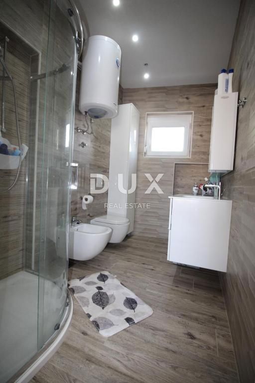 ISOLA DI PAG, KOŠLJUN - Bellissimo appartamento con tre camere da letto di 98 m2
