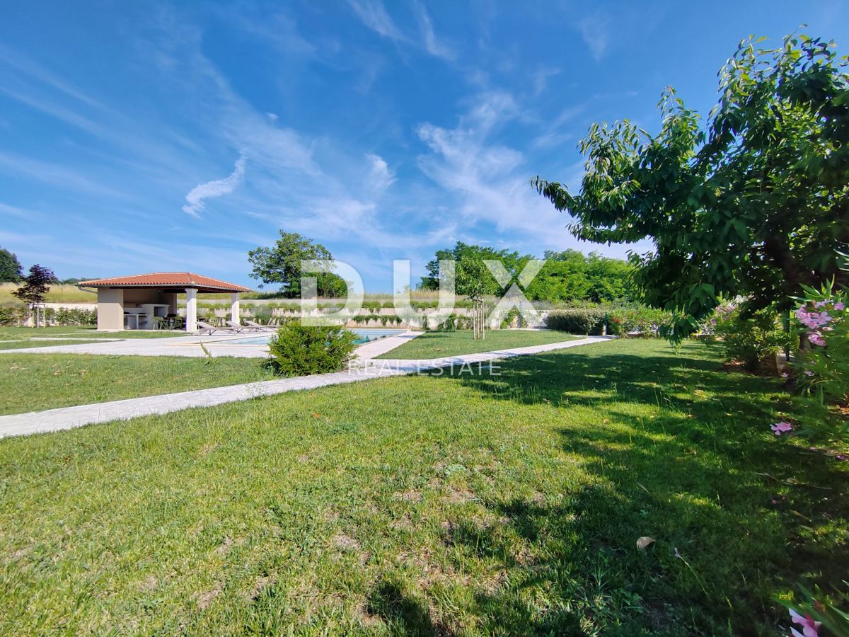 ISTRIA, PARENZO – Una villa unica con anima storica ed eleganza italiana