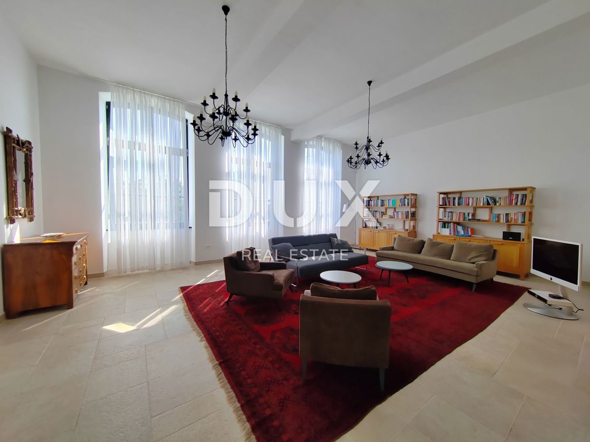 ISTRIA, PARENZO – Una villa unica con anima storica ed eleganza italiana