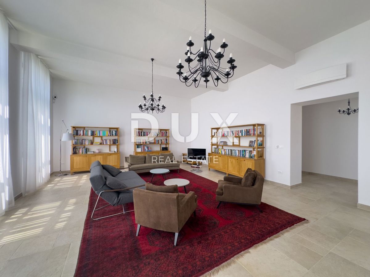 ISTRIA, PARENZO – Una villa unica con anima storica ed eleganza italiana
