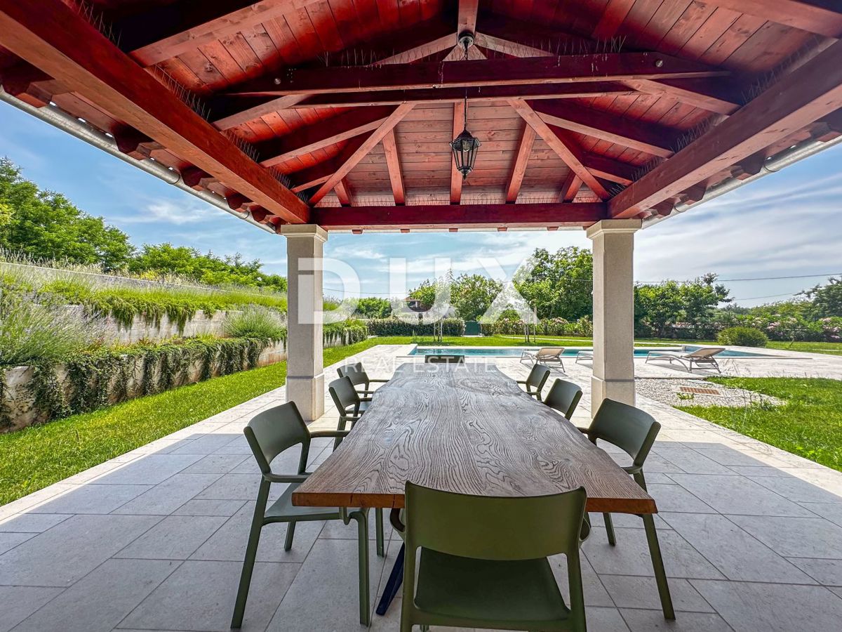 ISTRIA, PARENZO – Una villa unica con anima storica ed eleganza italiana
