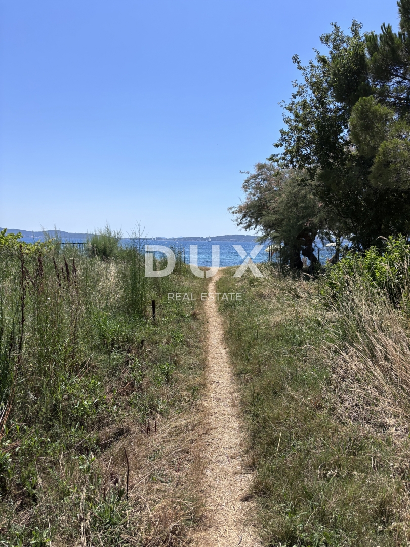 ZADAR, BIBINJE - Palazzina a 150 m dal mare