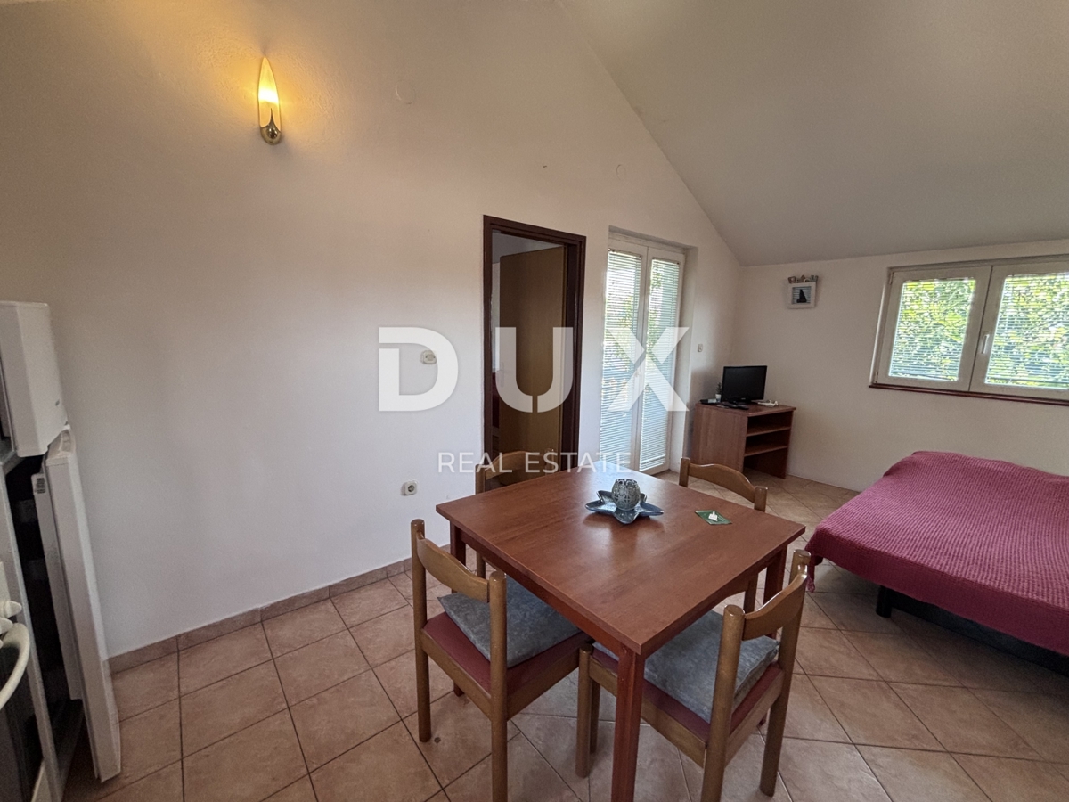ZADAR, BIBINJE - Palazzina a 150 m dal mare