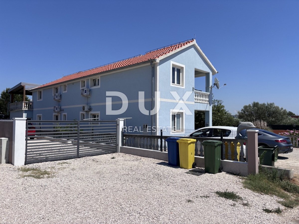 ZADAR, BIBINJE - Palazzina a 150 m dal mare