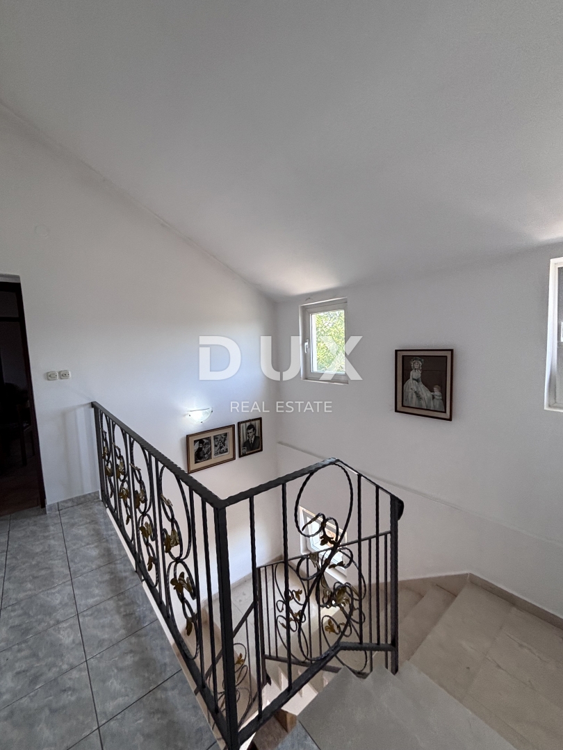 ZADAR, BIBINJE - Palazzina a 150 m dal mare