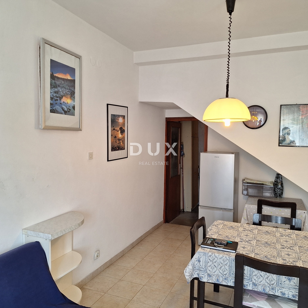 ISOLA DI KRK, CITTÀ DI KRK - Casa indipendente in posizione privilegiata