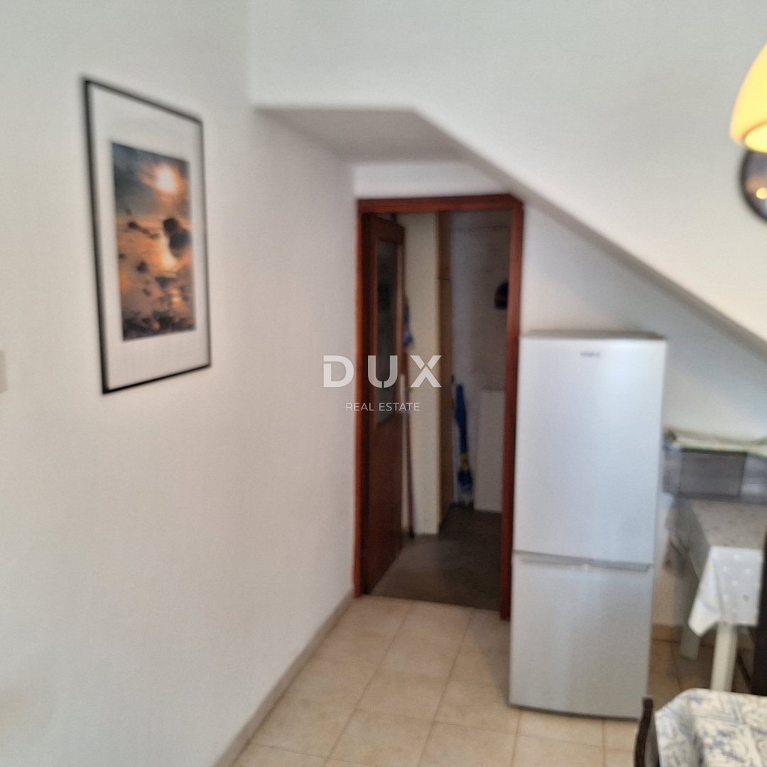 ISOLA DI KRK, CITTÀ DI KRK - Casa indipendente in posizione privilegiata