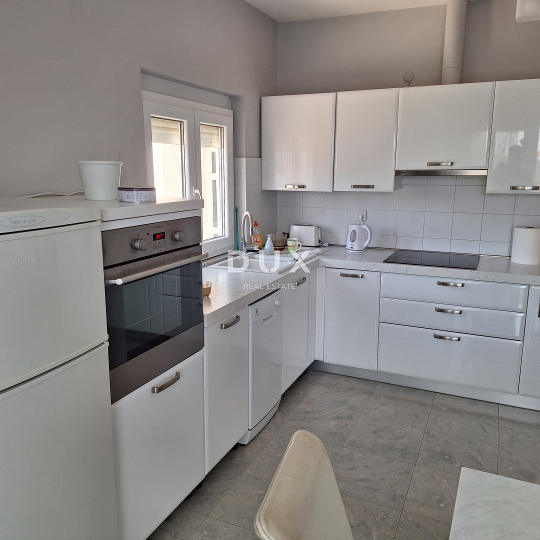 ISOLA DI KRK, CITTÀ DI KRK - Casa indipendente in posizione privilegiata