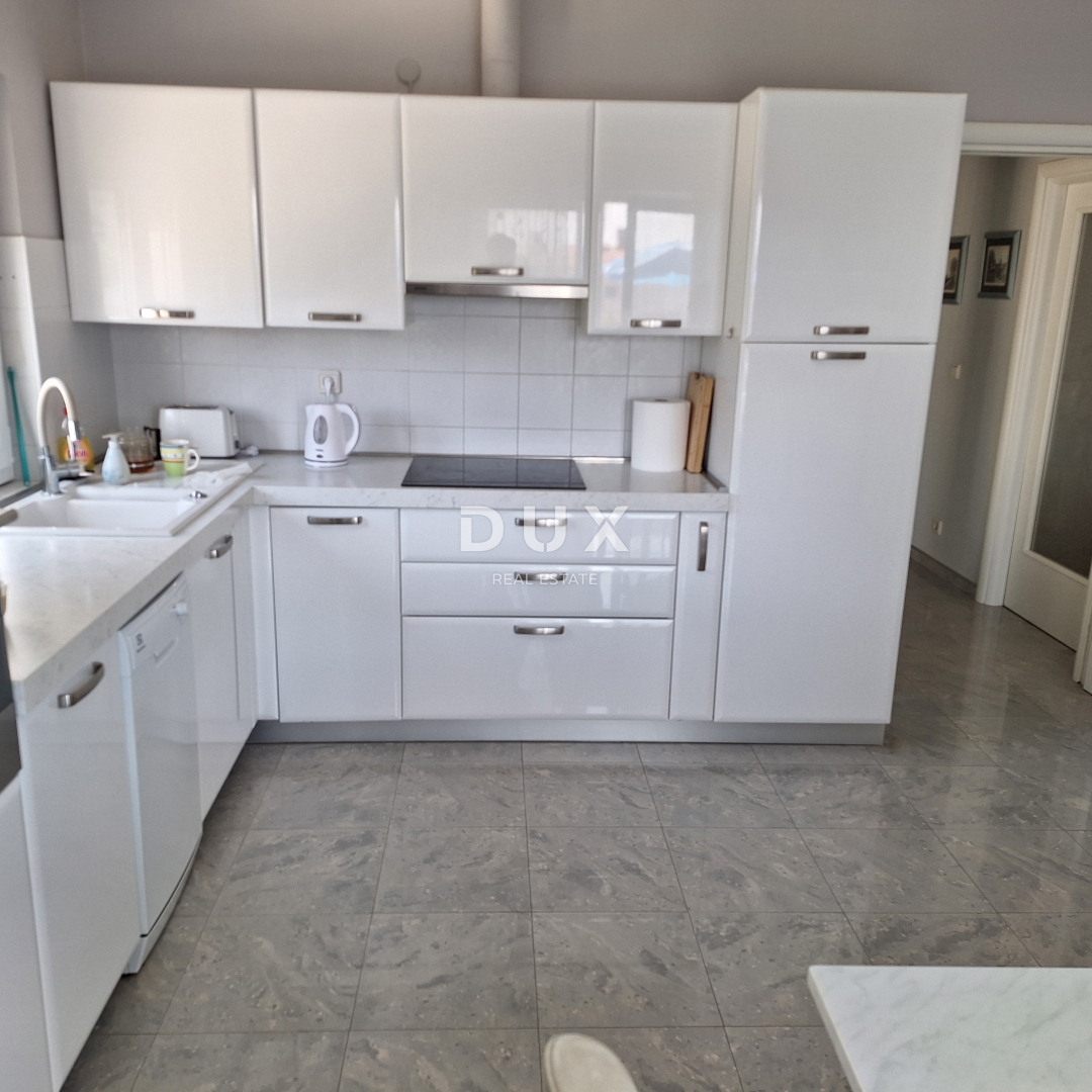 ISOLA DI KRK, CITTÀ DI KRK - Casa indipendente in posizione privilegiata