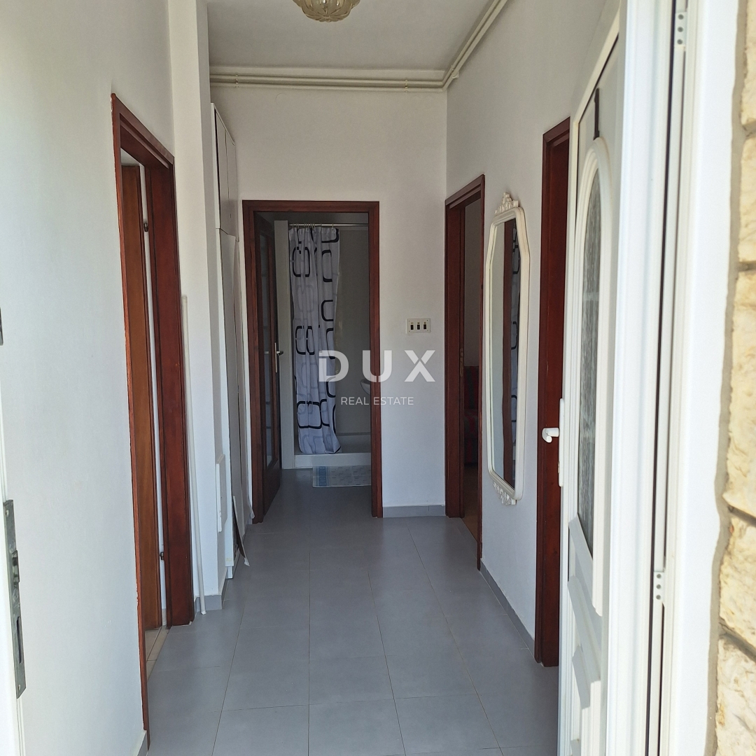 ISOLA DI KRK, CITTÀ DI KRK - Casa indipendente in posizione privilegiata