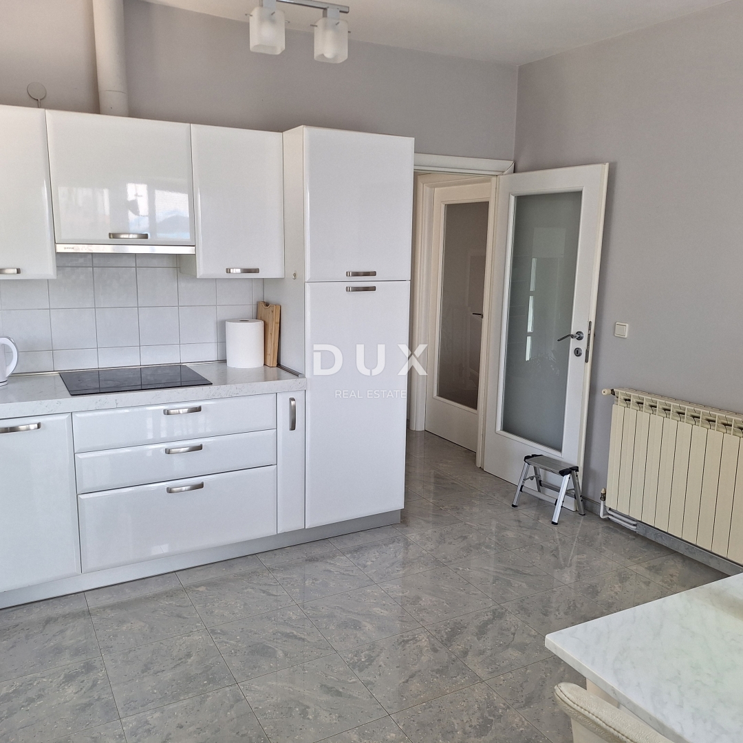 ISOLA DI KRK, CITTÀ DI KRK - Casa indipendente in posizione privilegiata