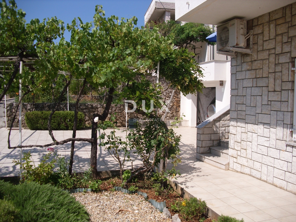 ISOLA DI KRK, CITTÀ DI KRK - Casa indipendente in posizione privilegiata