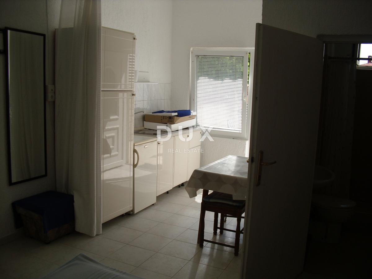 ISOLA DI KRK, CITTÀ DI KRK - Casa indipendente in posizione privilegiata