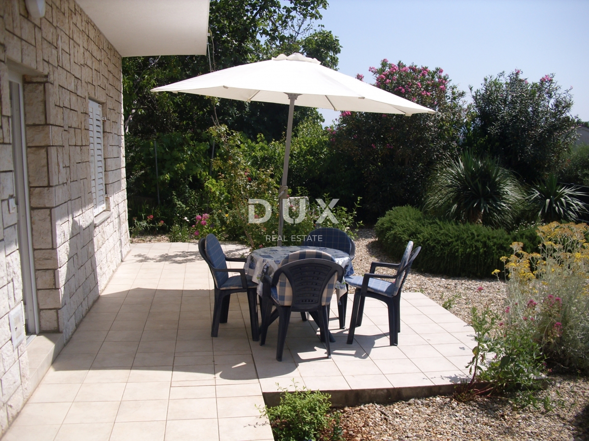 ISOLA DI KRK, CITTÀ DI KRK - Casa indipendente in posizione privilegiata