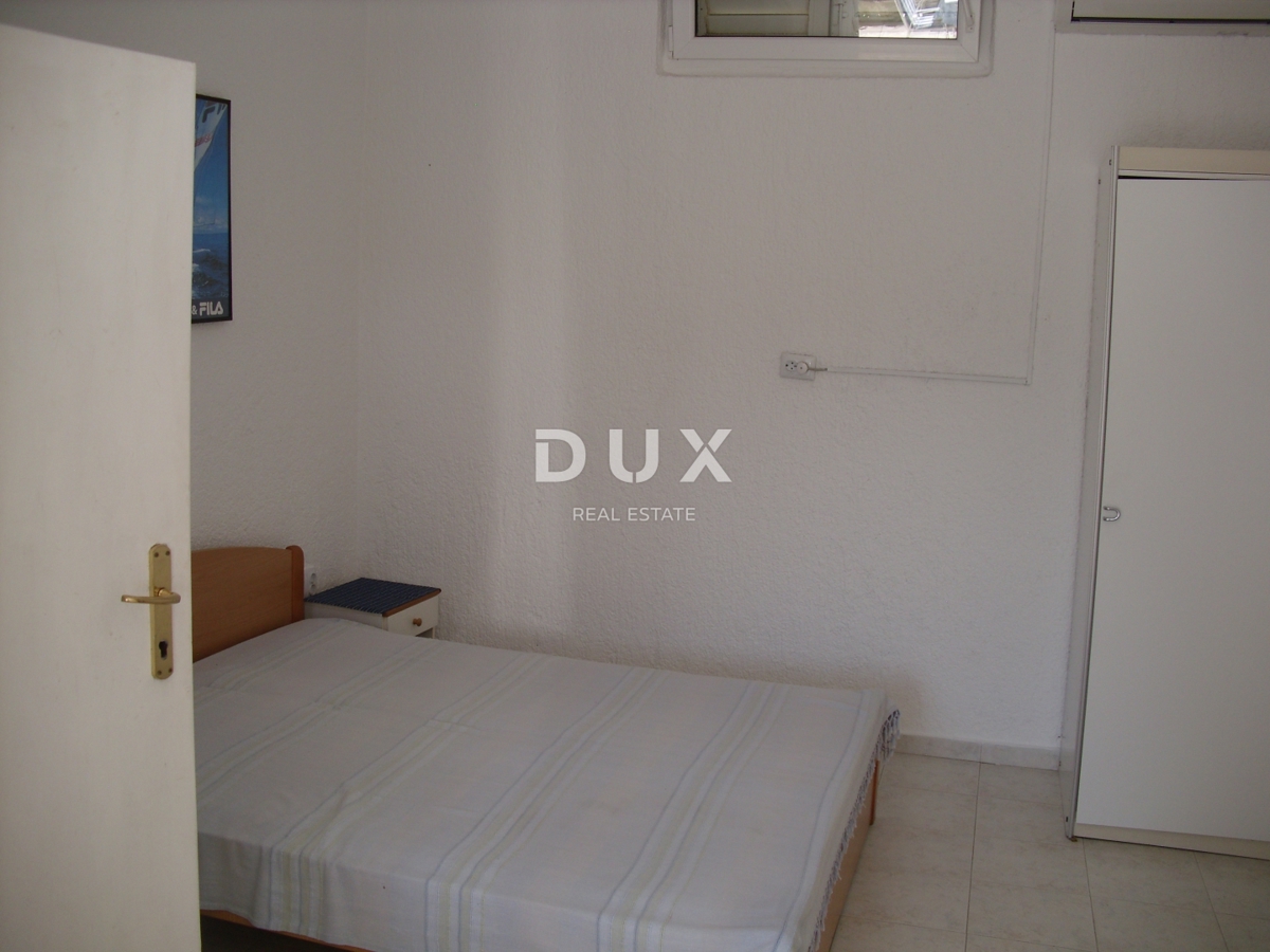 ISOLA DI KRK, CITTÀ DI KRK - Casa indipendente in posizione privilegiata