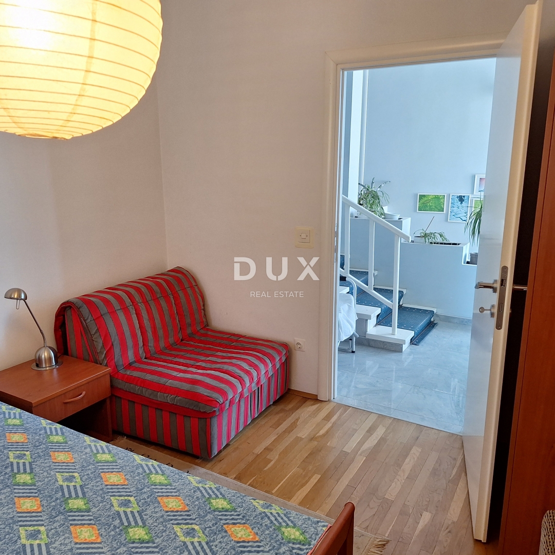 ISOLA DI KRK, CITTÀ DI KRK - Casa indipendente in posizione privilegiata