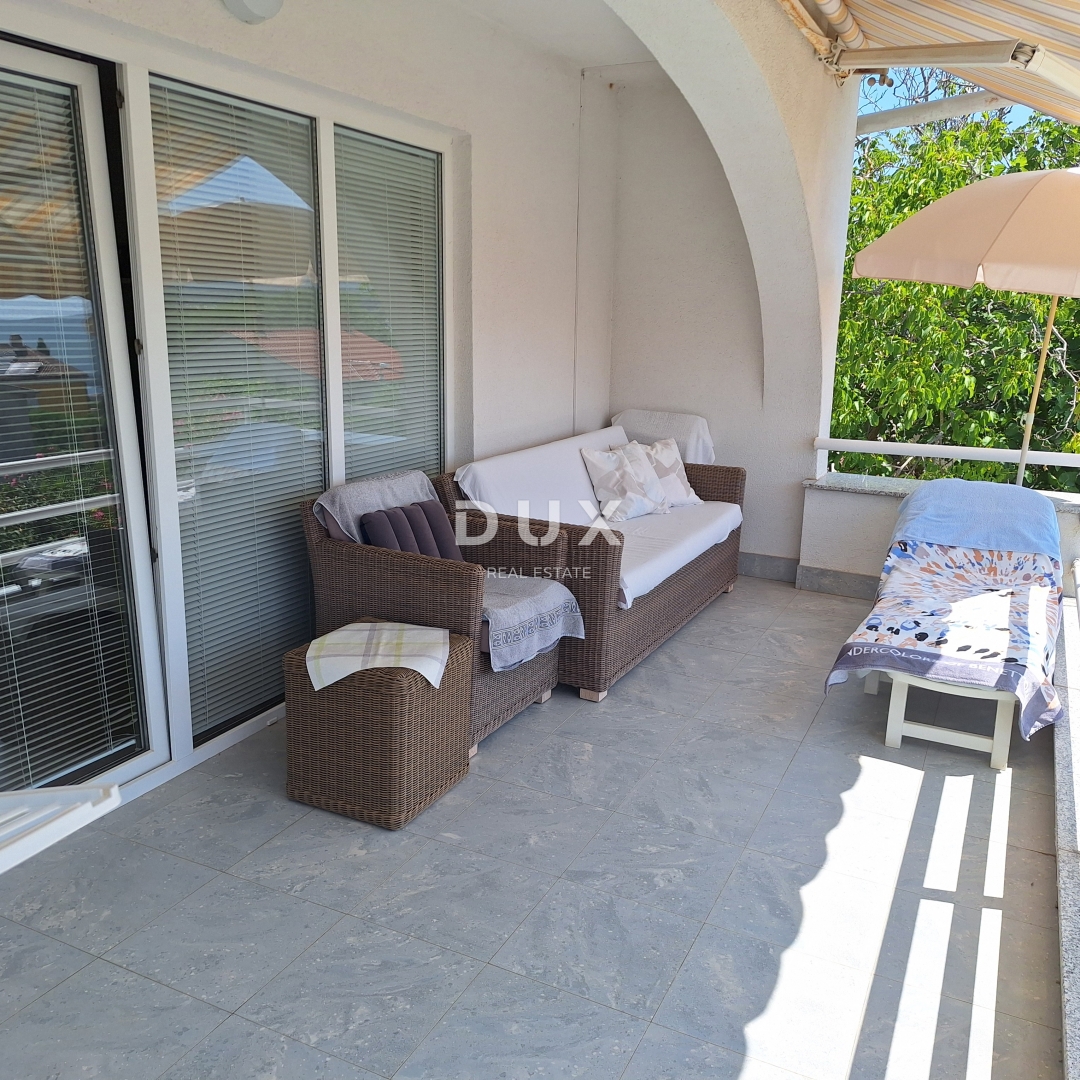 ISOLA DI KRK, CITTÀ DI KRK - Casa indipendente in posizione privilegiata