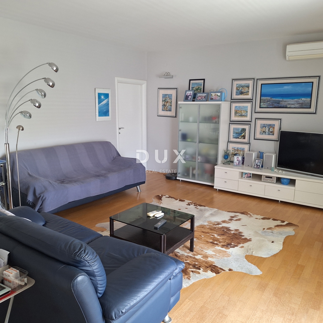 ISOLA DI KRK, CITTÀ DI KRK - Casa indipendente in posizione privilegiata