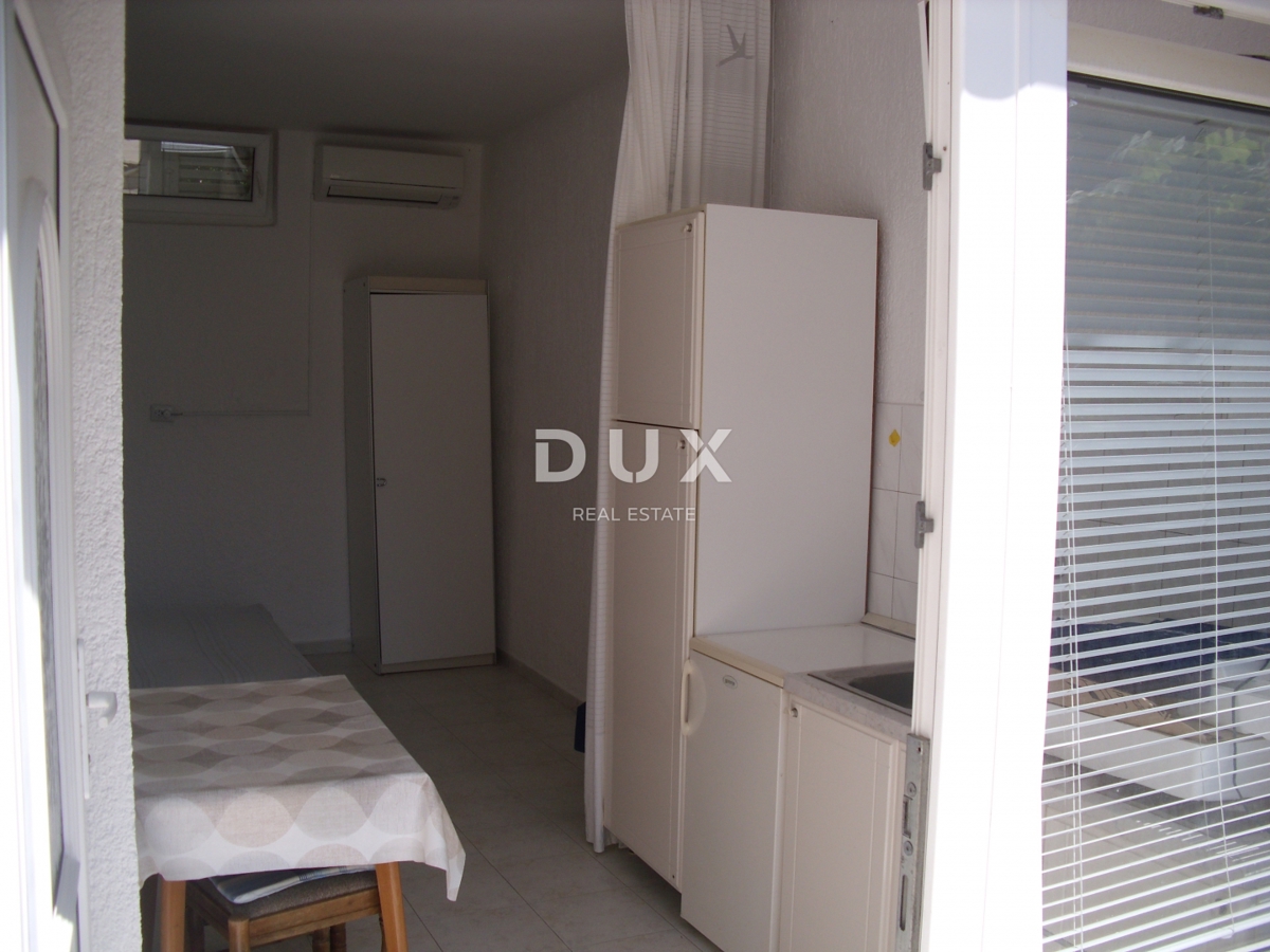 ISOLA DI KRK, CITTÀ DI KRK - Casa indipendente in posizione privilegiata